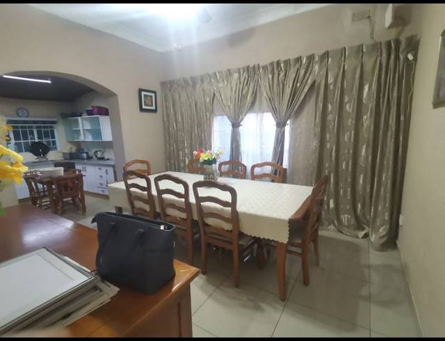 3 BEDROOM HOUSE FOR SALE IN REGENTS PARK